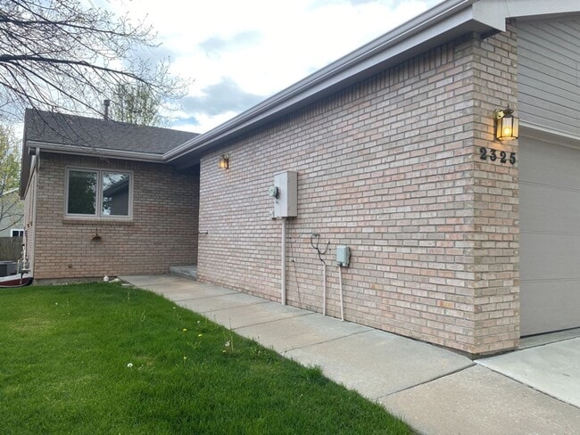 Photo - 4 Bed 3 Bath Patio Style Duplex in West Fort Collins