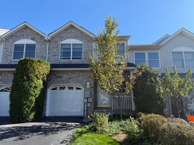 Photo - 17 Springhill Dr Unit 17