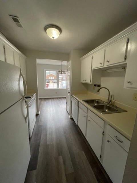Photo - Come visit this cute 3 bedroom 1.5 bath in Chesapeake