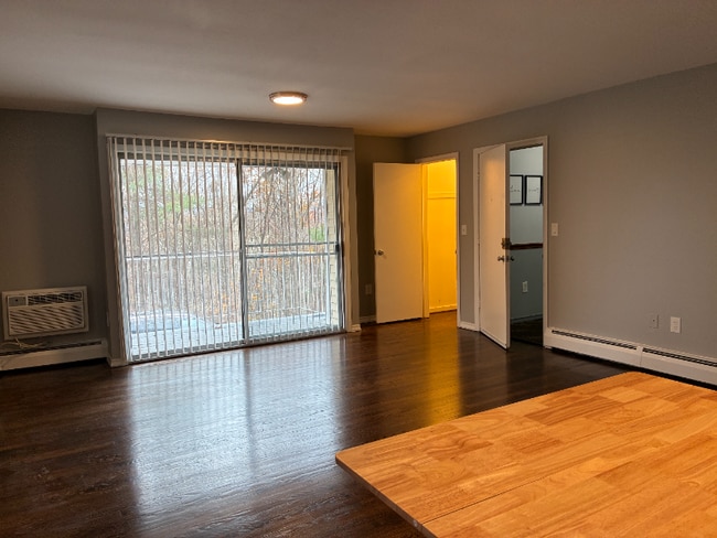 Photo - 271 Main St Unidad STUDIO