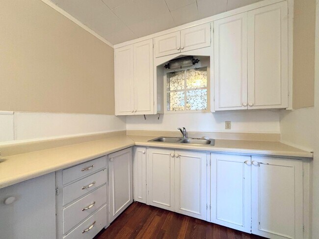 Photo - 514 Eshelman St