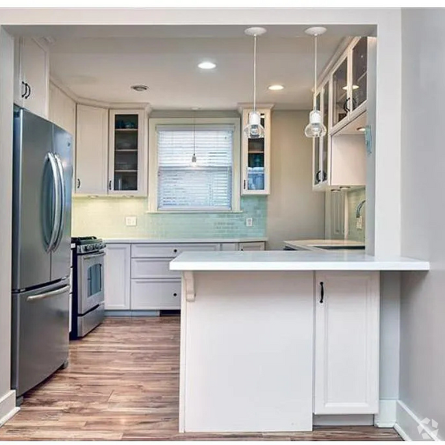 Building Photo - 5946 Phillips Ave Unit 5946 Rental