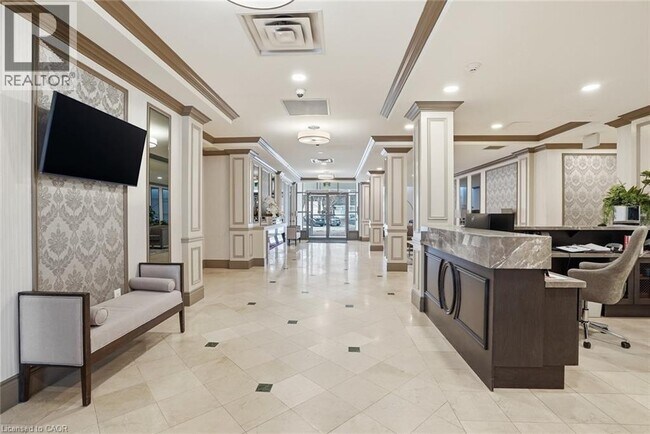 Photo - 442 Maple Ave Unit 707