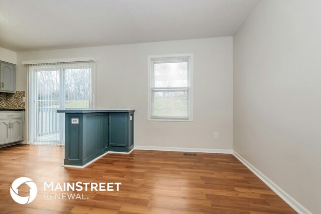 Photo - 6221 N Mercier St