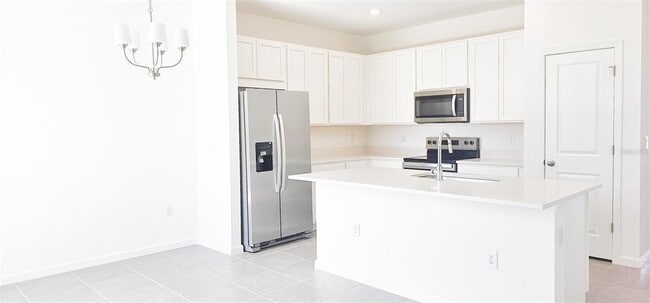 Photo - 429 Silver Palm Dr