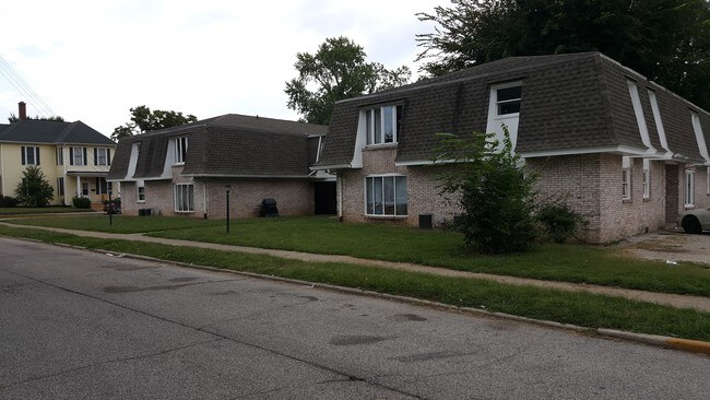 Photo - 217 N 10th St