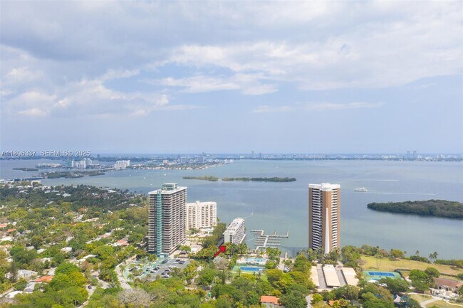 Building Photo - 770 NE 69th St Unit 1B