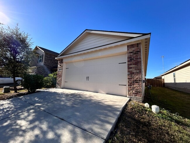 Photo - Comfortable 3 Bed / 2 Bath Home with Washer & Dryer and 2-Car Garage