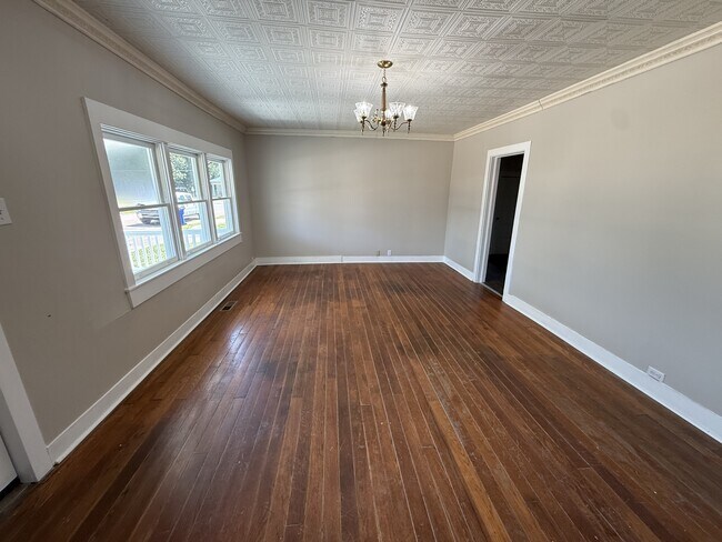 Photo - 25 Woodrow Ave