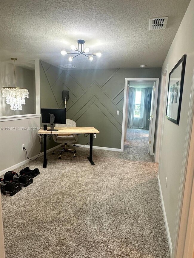 Photo - 5689 Mentmore Dr