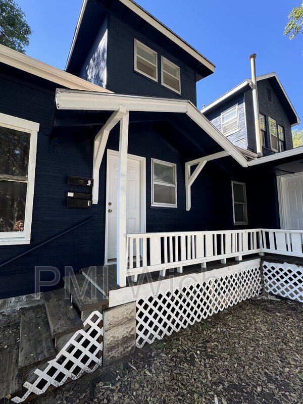 Photo - 1716 W Maple St Unidad Apt #2