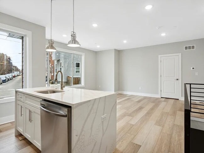 Photo - 2120 Berges St Unit 1