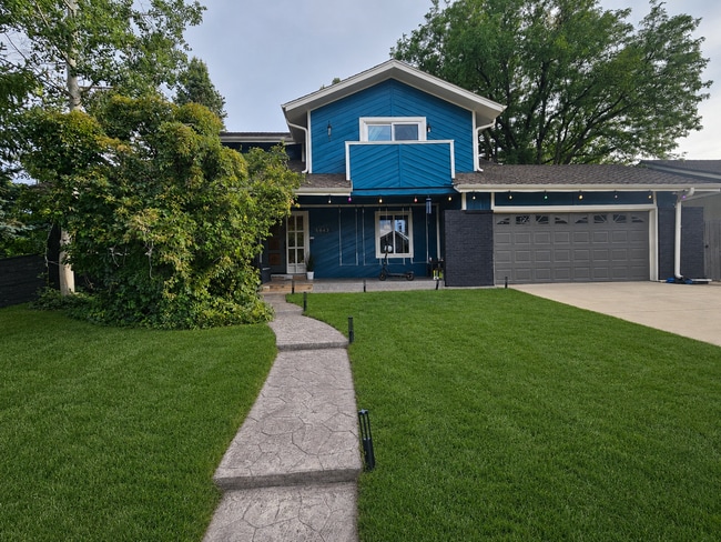 Building Photo - 5843 S Jamaica Way