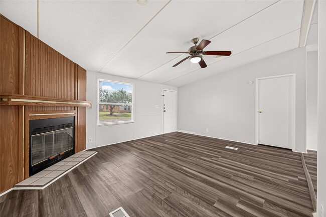 Photo - 20306 Mountain Dale Dr