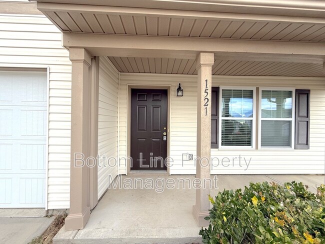 Photo - 1521 Van Ness Ln