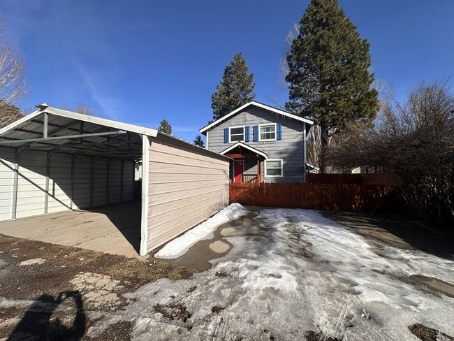 Photo - 3-bedroom, 2-bathroom Home