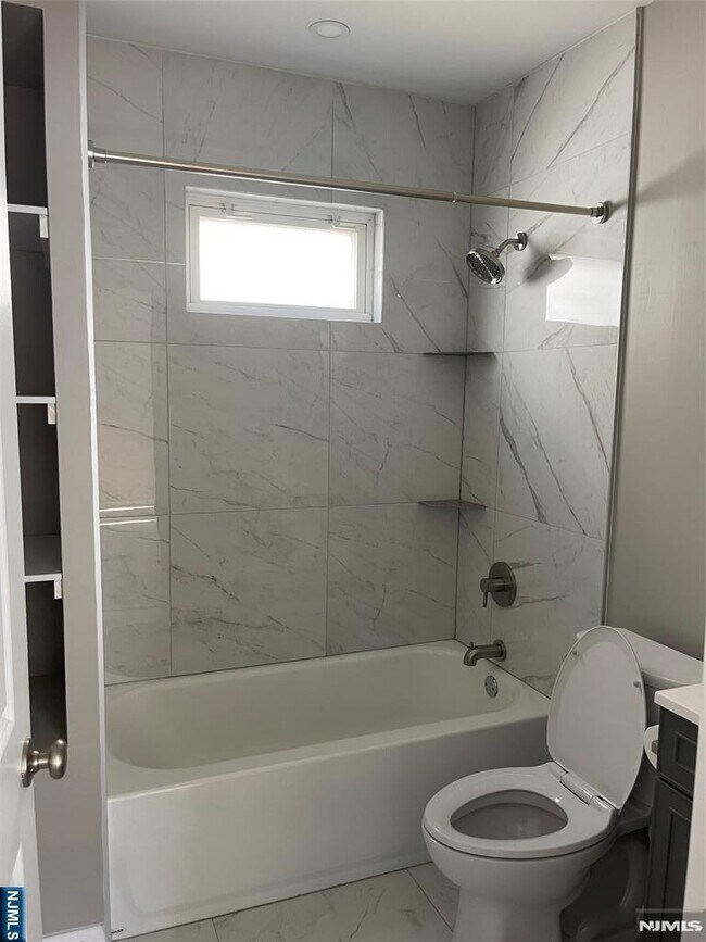 Photo - 140 Westervelt Ave