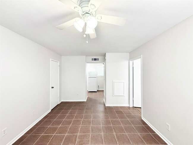 Photo - 1141 N Durham Dr Unidad 18