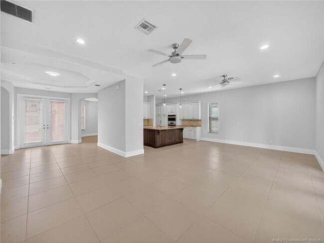 Photo - 259 Calmo Cir