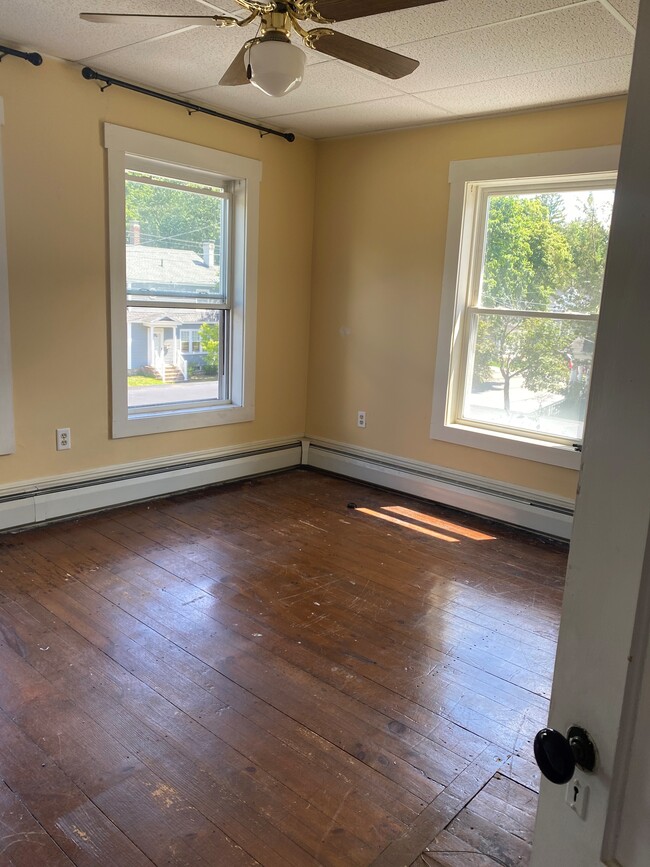 Bedroom - 978 Union St Unit 2F