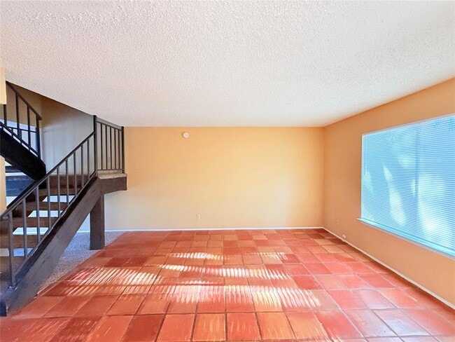 Photo - 9611 Blue Creek Ln