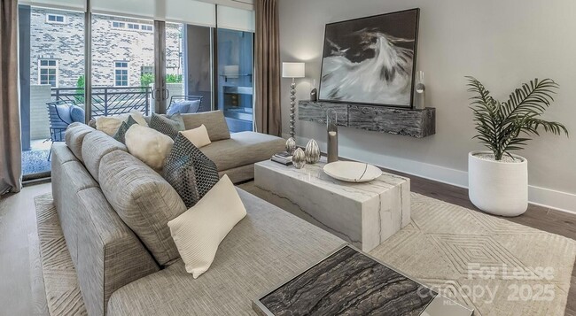 Photo - 2426 Vail Ave Unidad B71