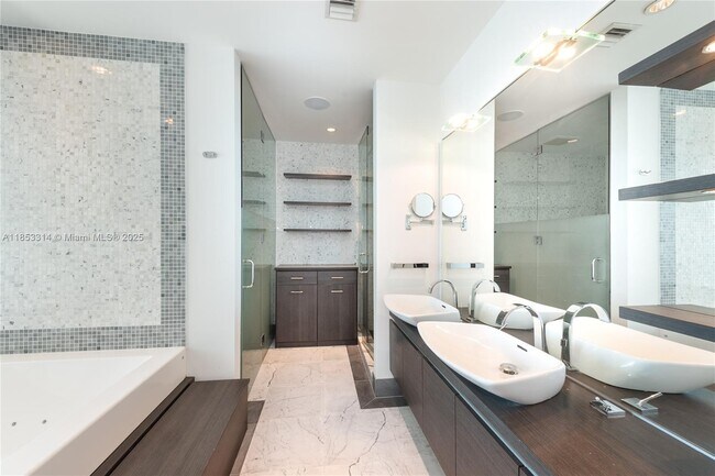 Photo - 200 Biscayne Blvd Unidad 5101