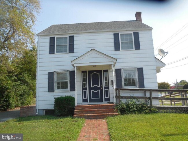 Photo - 21640 N Essex Dr House