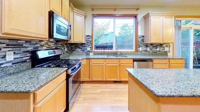 Photo - 1901 141st Pl SW