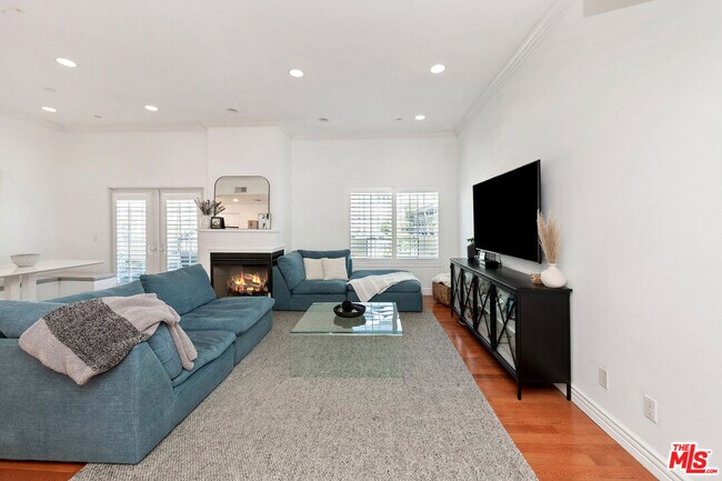 Photo - 1135 Rexford Dr Unit 403
