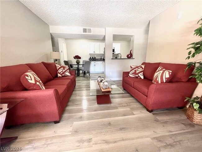 Photo - 5250 Mission Carmel Ln Unidad 204