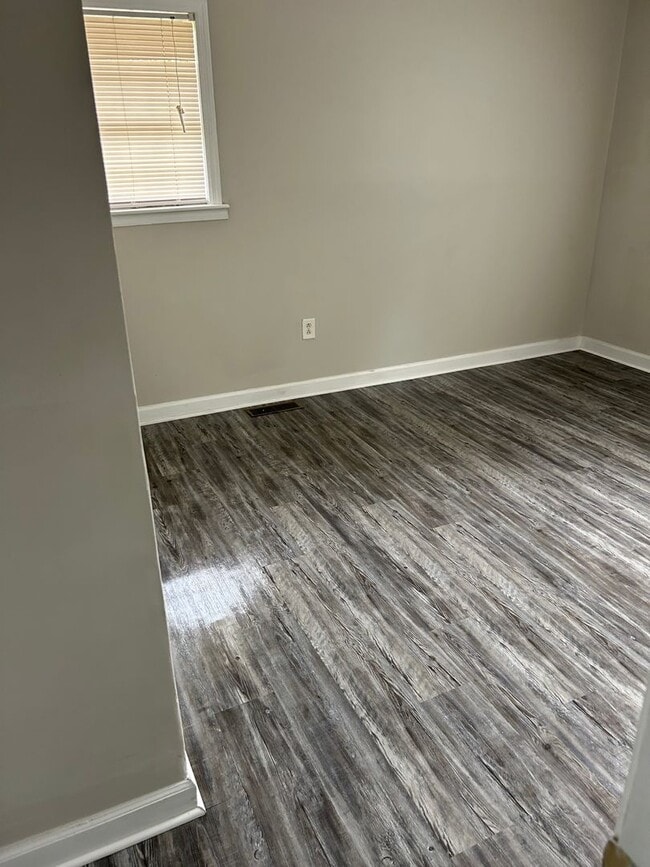 Photo - 3 Bedroom One Bath House For Rent