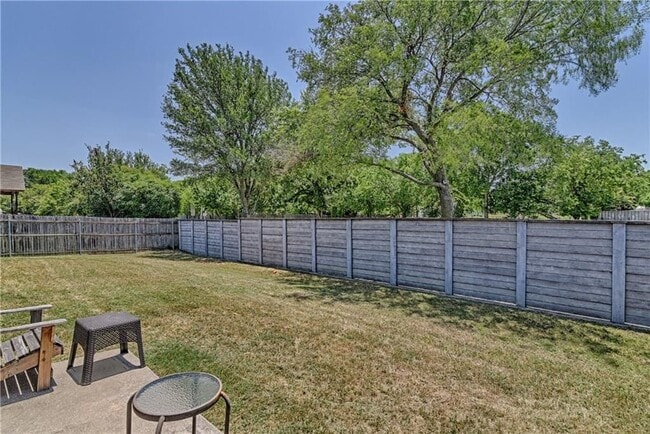 Photo - Ready to Move in... Do not miss this house !!!!