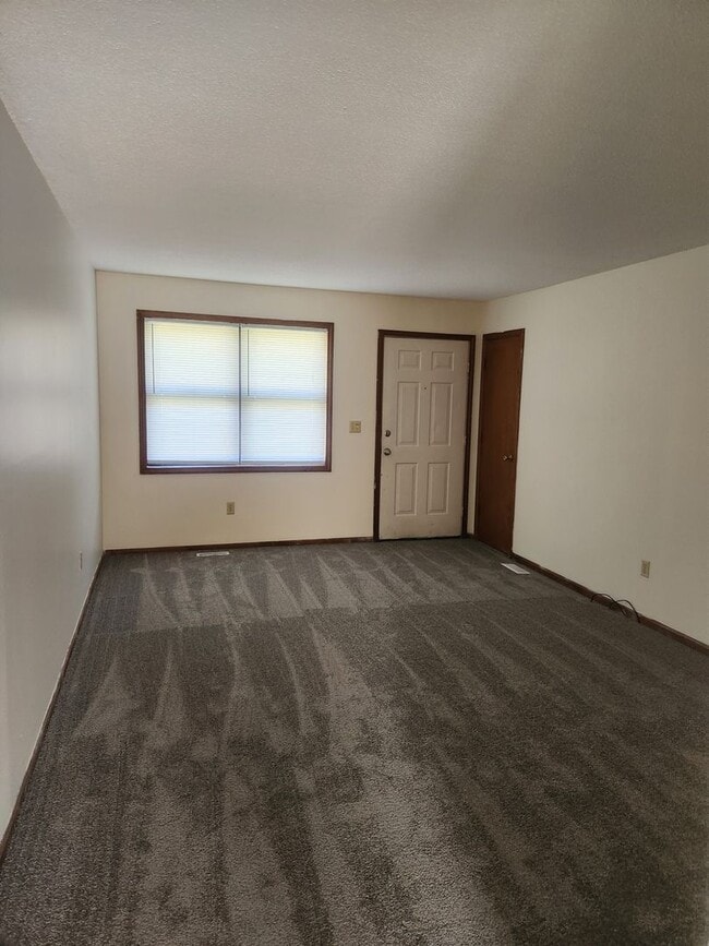 Photo - 413 N Ridgeview Dr Unit B