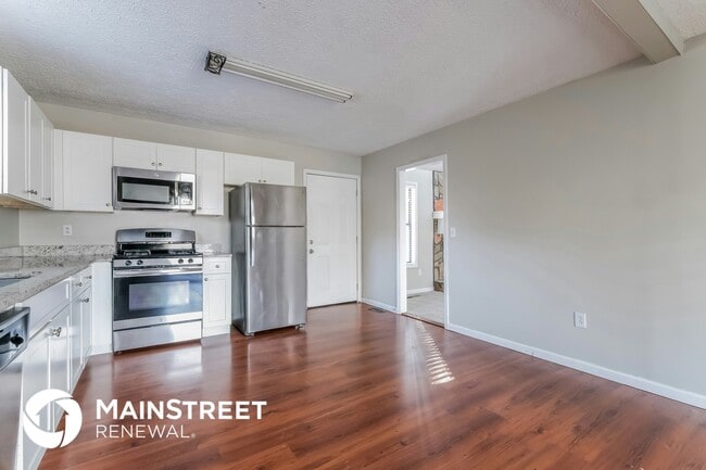 Photo - 1141 Reading Dr NW