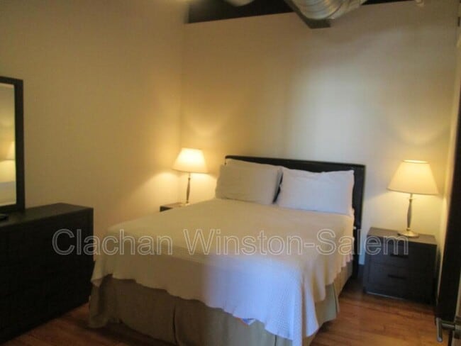 Photo - 101 E. Sixth St. Unidad 506