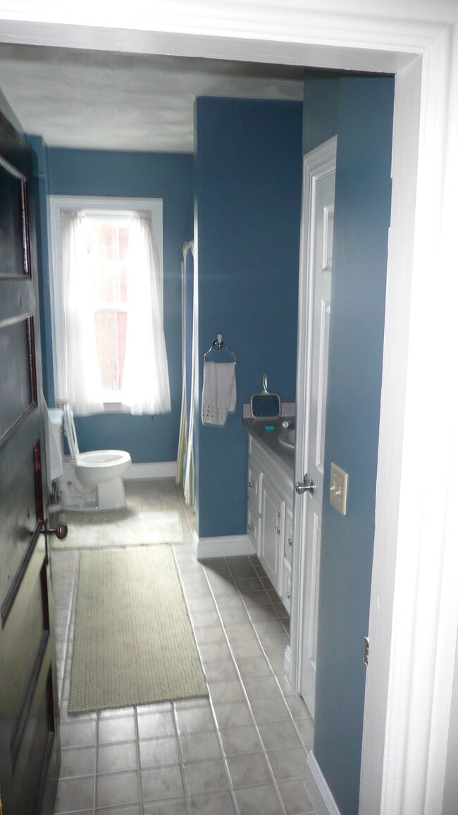 Photo - 138 Chapin Ave Unit #1