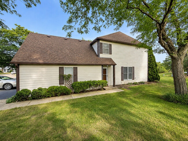 Building Photo - 2615 Oakshire Ct