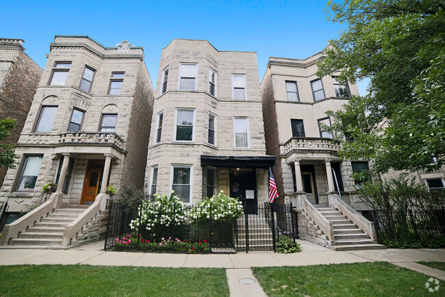 Building Photo - 1518 N Oakley Blvd Rental