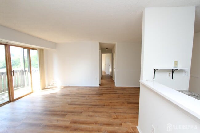 Photo - 1915 Aspen Dr