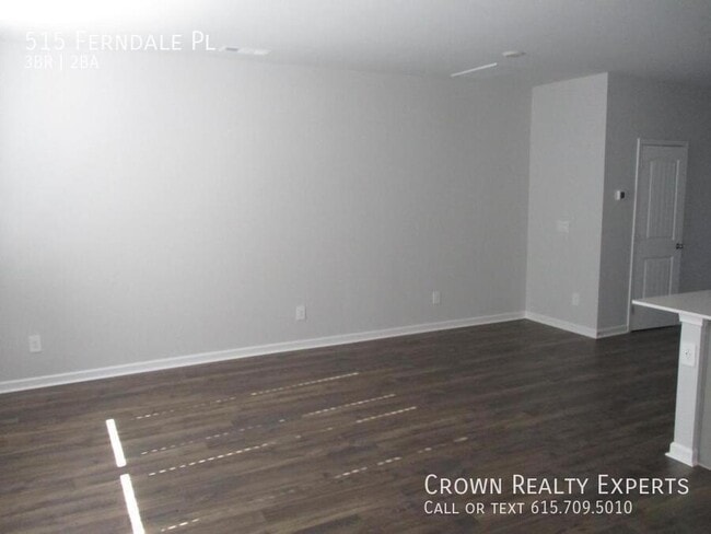 Photo - 515 Ferndale Pl