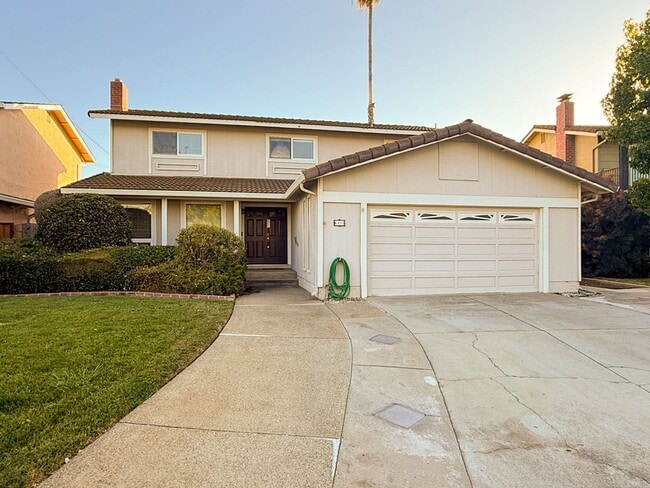 Building Photo - Spacious 4 Bedroom 2.5 Bath Two Story Home in Desirable Almaden Valley