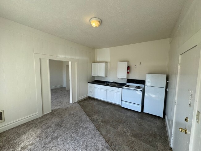 Photo - 309-361 NW Jackson Unidad 1