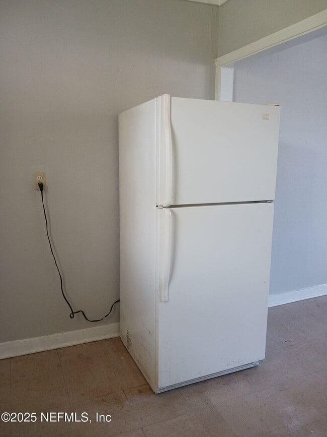 Photo - 2102 Brooklyn Rd