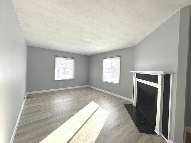 Photo - 1410 Beverly Ln