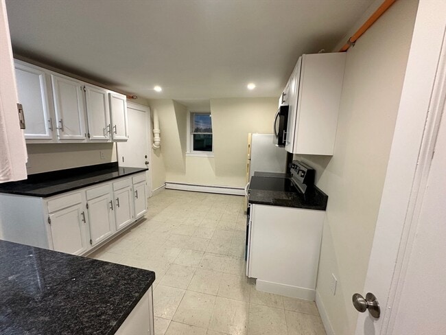 Photo - 440 Newtonville Ave Unidad 4