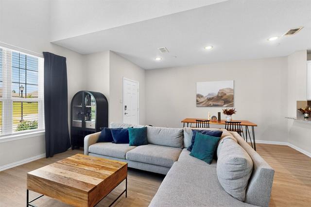 Photo - 1848 Indigo Ln