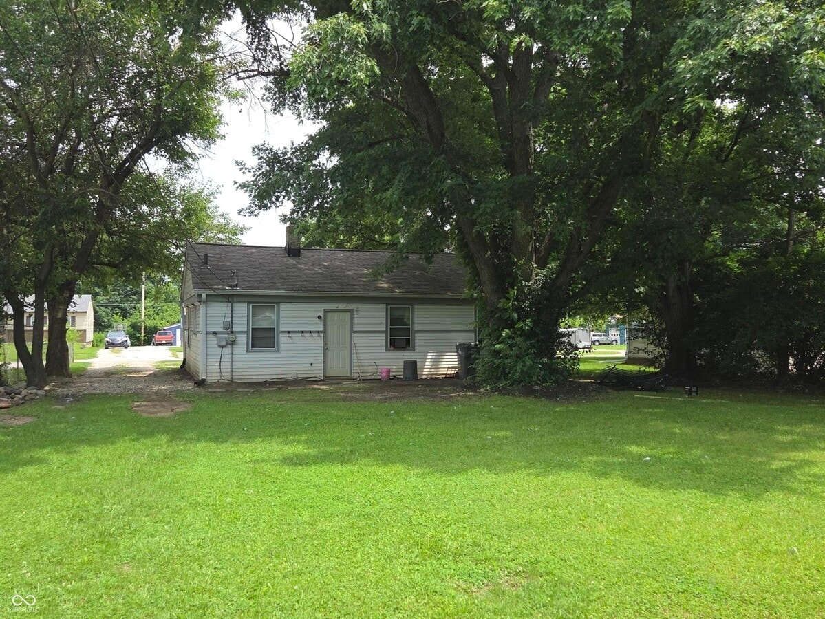 Photo - 6104 Bettcher Ave