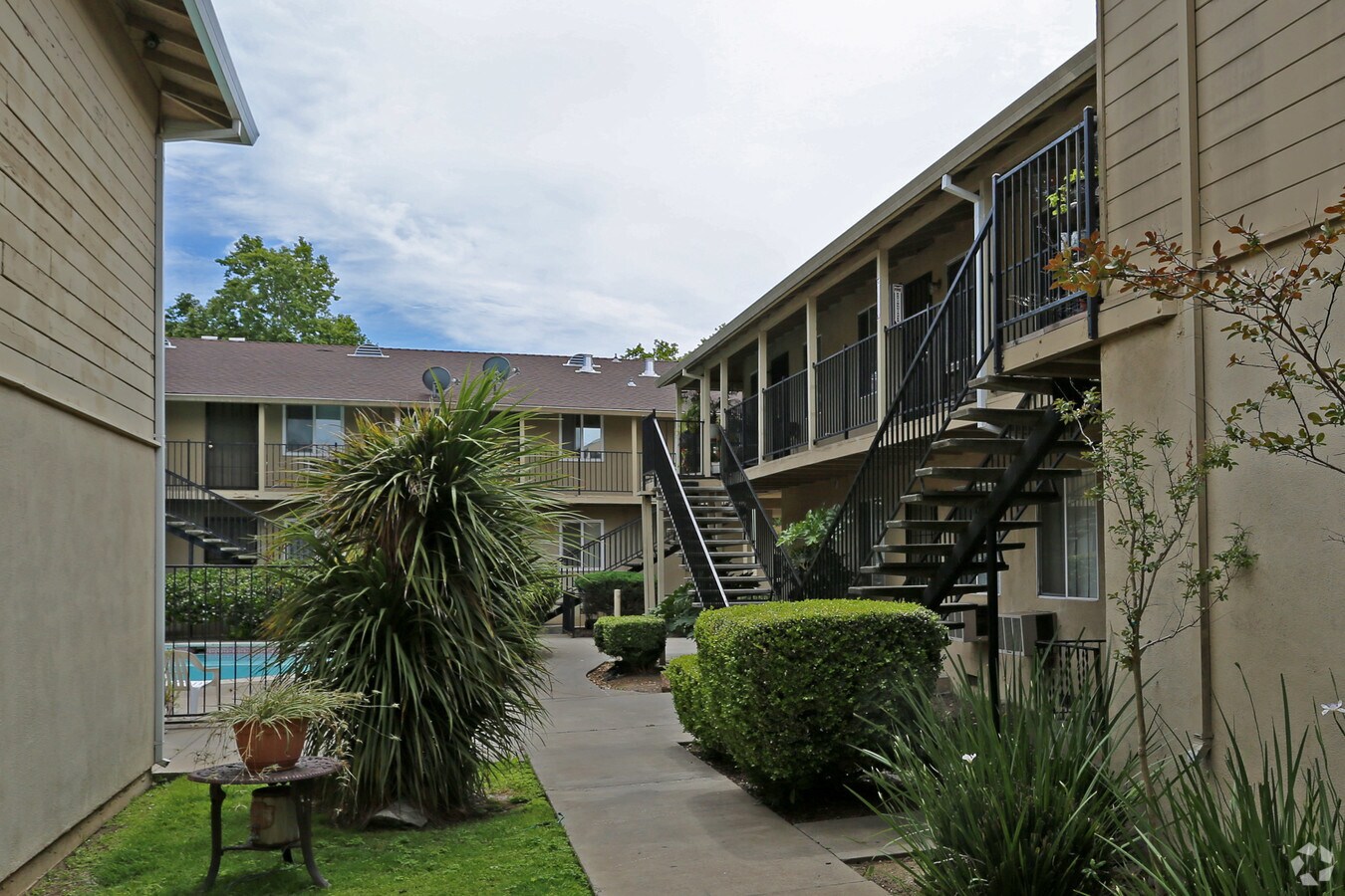 The McWelsh Apartments - The McWelsh Apartments