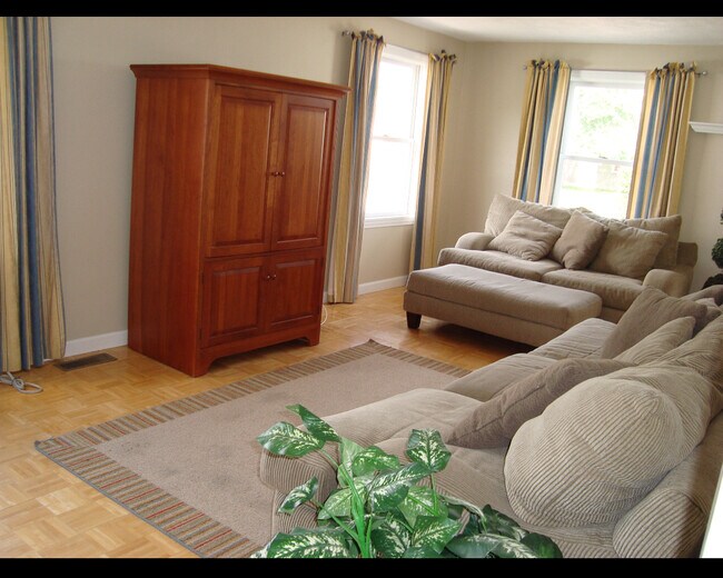 Photo - 40 Gaspee Rd